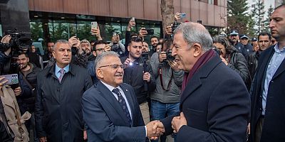 Ak Parti Kayseri Milletvekili Adayı Akar, Başkan Büyükkılıç’ı Ziyaret Etti