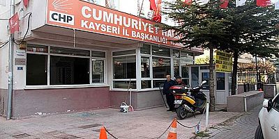 CHP Kayseri Örgütünde Milletvekili Aday Adaylığı İçin İlk İstifa Yaşandı