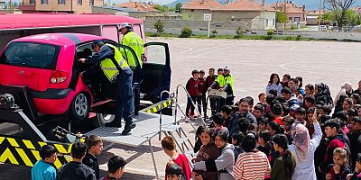 Kayseri’de 2 Bin 230 Öğrenciye Karayolu Trafik Haftası İle İlgili Bilgilendirme Yapıldı