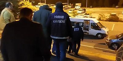 Kayseri’de Narkotikten 1 Haftada 76 Zehir Tacirine Gözaltı