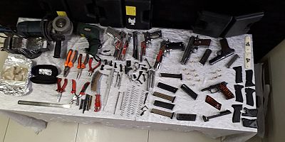 Kurusıkı Tabancadan Silah Yapan 2 Kişiye Gözaltı