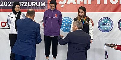 NNYÜ, Türkiye Üniversiteler Kick Boks Şampiyonası’ndan Madalya İle Döndü