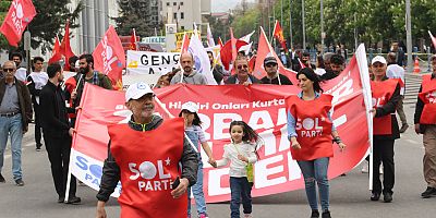 Sol Parti Kayseri: Asgari Ücret Anayasada Yer Aldığı Şekilde İnsanca Bir Yaşamı Sağlayacak Düzeye Çekilmeli