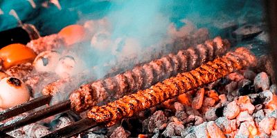 Urfa’lı Dedecan’da Urfa Kebabı Zamanı