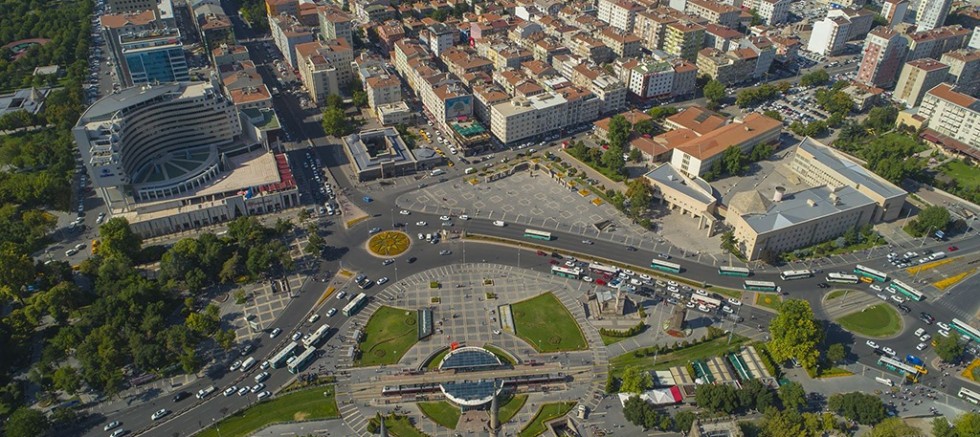 27 ve 30 Ağustos Sabahı Cumhuriyet Meydanı Trafiğe Kapatılacak