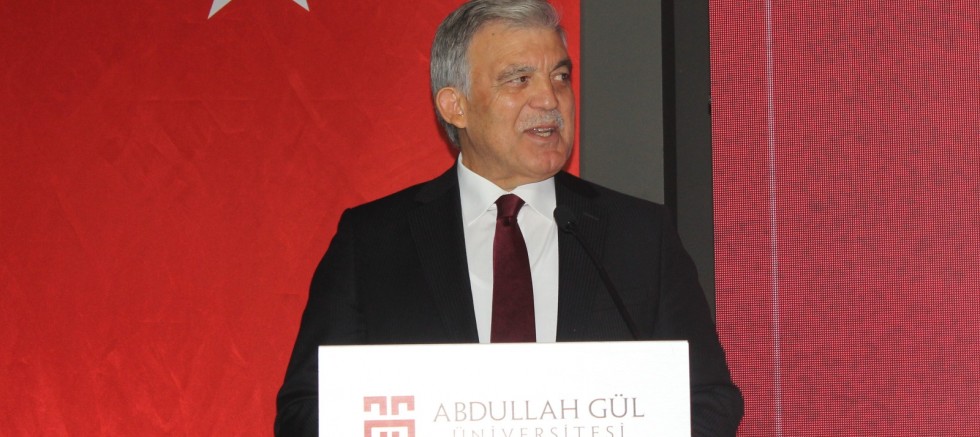 Abdullah Gül: Filistin-İsrail Arasındaki Savaşın Sebebi, İsrail’in Uluslararası Hukukun Gerekliliklerini Uygulamamasıdır