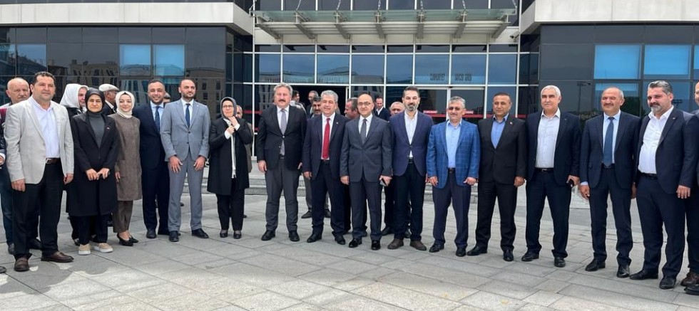 AK Parti Kayseri Milletvekilleri Mazbatalarını Aldı