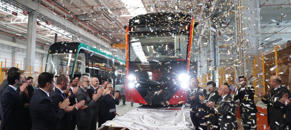 Başkan Büyükkılıç, Ankara’da Yeni Tramvay Hattının İlk Tramvay Aracı Teslim Törenine Katıldı