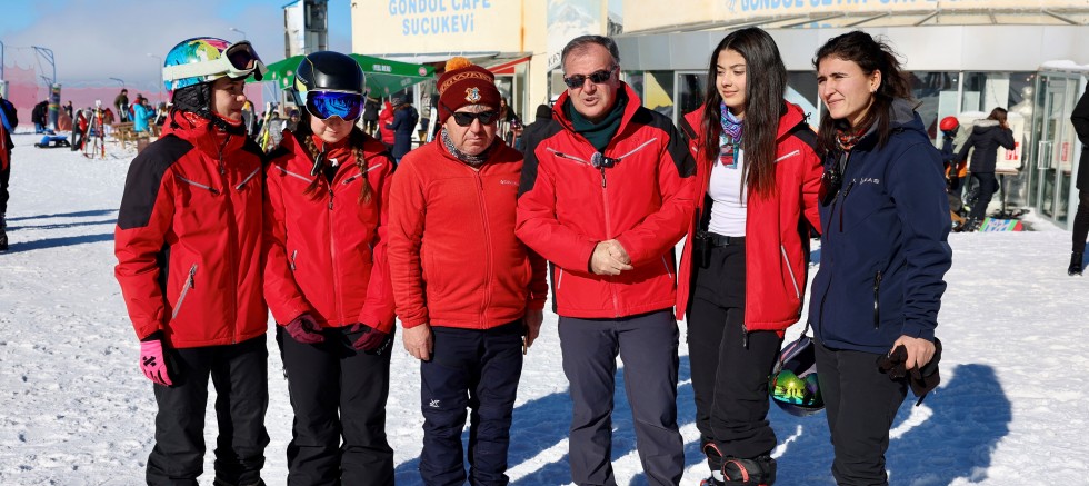 Başkan Özdoğan: Her Zaman Sporcularımızın Yanındayız
