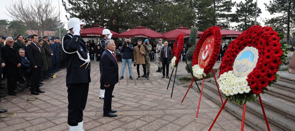 Büyükkılıç, Çanakkale Zaferi’nin 108. Yıl Dönümü Anma Programına Katıldı