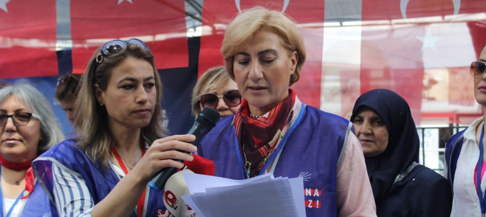 CHP Kayseri Kadın Kolları Başkanı Sunu: Cumhuriyet Değerlerimizi Korumak İçin, Haydi Kadınlar Sandığa
