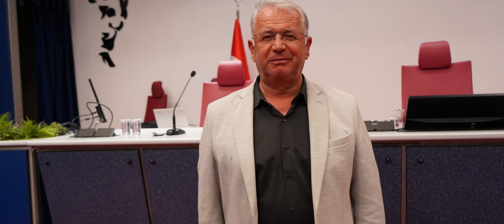 CHP’li Çalıksoy; Belediye Hizmet Alanının İnşaat Alanına Çevrilmesini Doğru Bulmadık