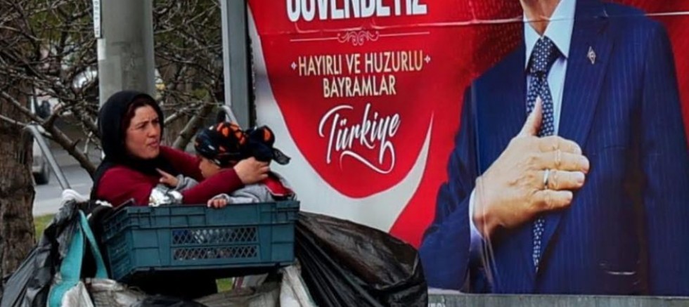 CHP'li Ünalmış: Hepimiz Bir Miyiz?