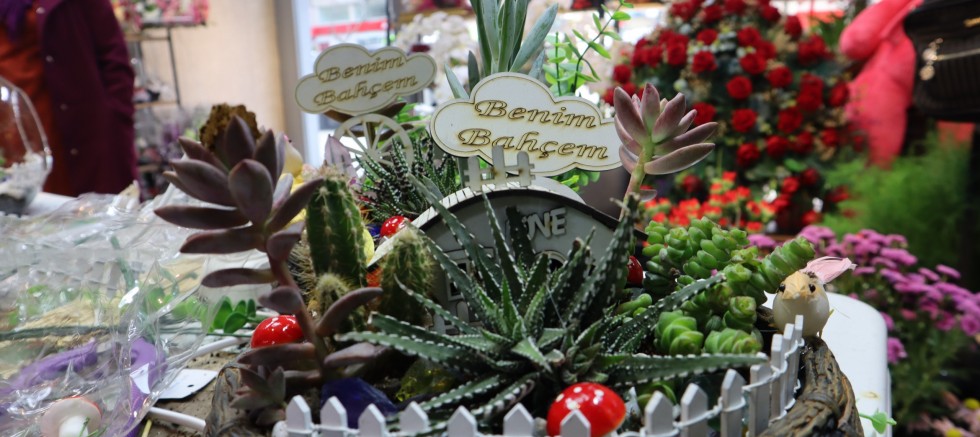 Çiçekçilerde 8 Mart Dünya Kadınlar Günü Yoğunluğu