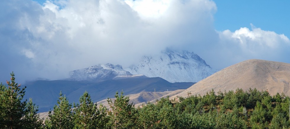 Erciyes Dağı’na Sezonun İlk Karı Yağdı