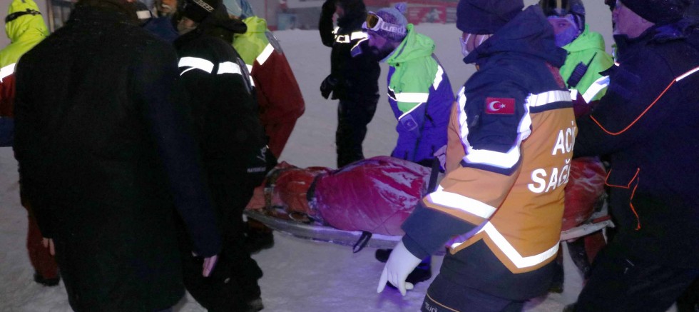 Erciyes'te Kar Kütlesi Altında Kalan Kanadalı Kayakçı Hayatını Kaybetti