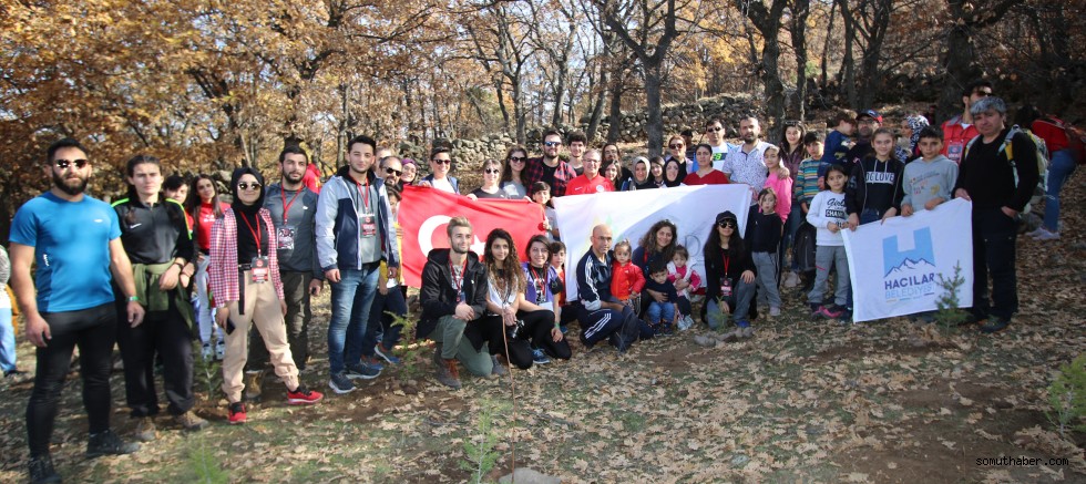 Hacılar’da Doğaseverler Atatürk Anısına Fidan Dikti