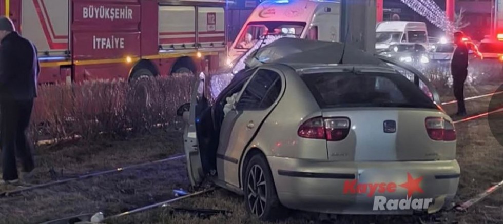 İki Otomobilin Çarpıştığı Feci Kazada 1 Kişi Hafif Yaralandı