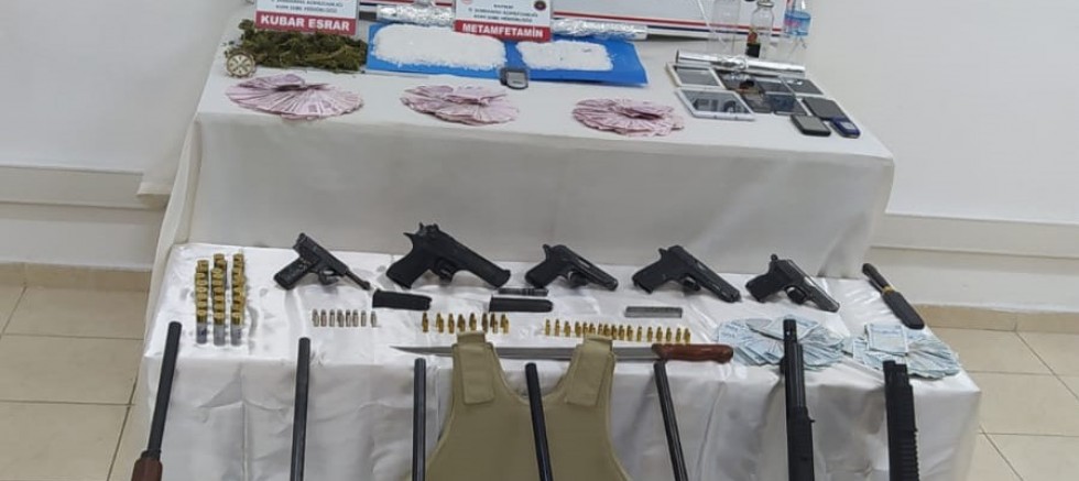 Jandarma’dan ‘Uyuşturucu ve Silah Ticareti’ Operasyonu: 3 Gözaltı