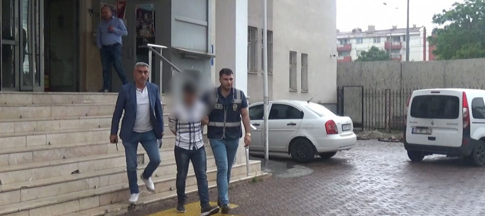 Kayseri’de 4 Ayrı Suçtan 15 Yıl Hapis Cezası Bulunan Firari Yakalandı