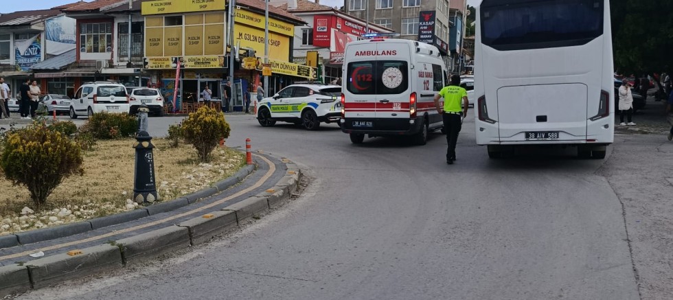 Kayseri’de Bıçaklı Kavga: 1 Yaralı