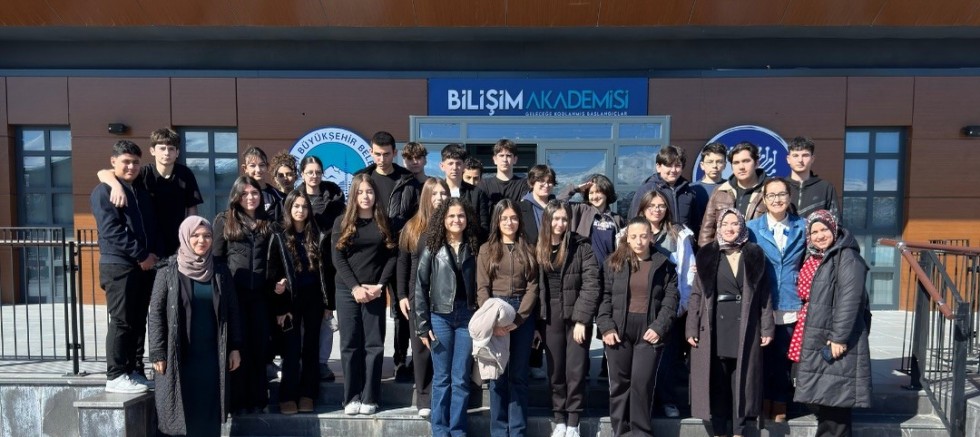 Kayseri’de Bilim ve Teknoloji Haftası Etkinlikleri Yoğun İlgi Gördü