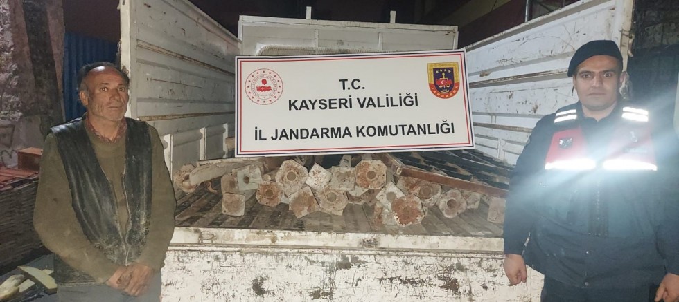 Kayseri’de Jandarmadan Hırsızlık Operasyonu: 2 Gözaltı