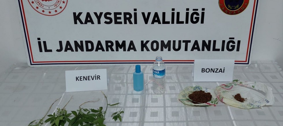 Kayseri'de Jandarmadan Uyuşturucu Operasyonu: 4 Gözaltı