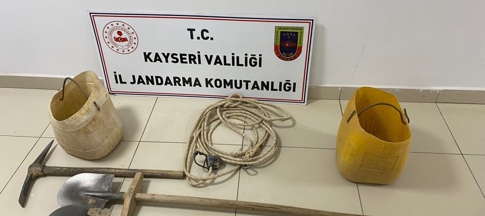 Kayseri’de Kaçak Kazı Yapan Şüpheli Yakalandı