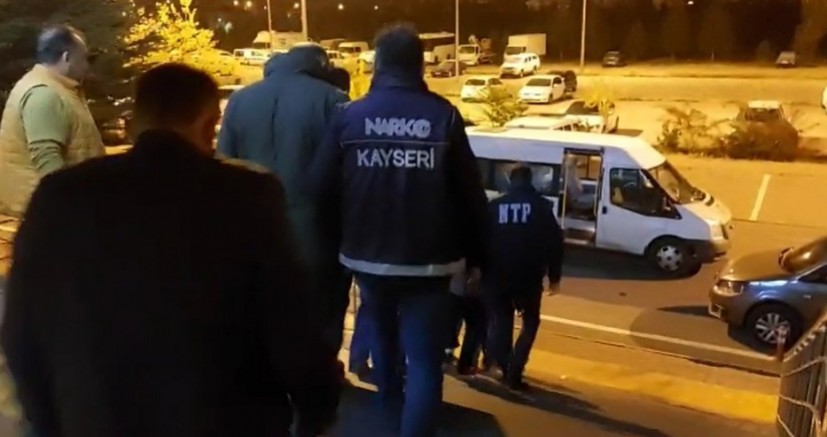 Kayseri’de Narkotikten 1 Haftada 76 Zehir Tacirine Gözaltı