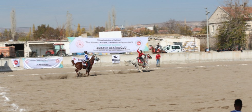 Kayseri’de Türkiye Atlı Cirit Şampiyonası Düzenlendi