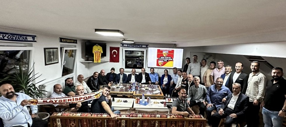 Kayserispor Başkanı Ali Çamlı Almanya’da Gurbetçilerle Bir Araya Geldi
