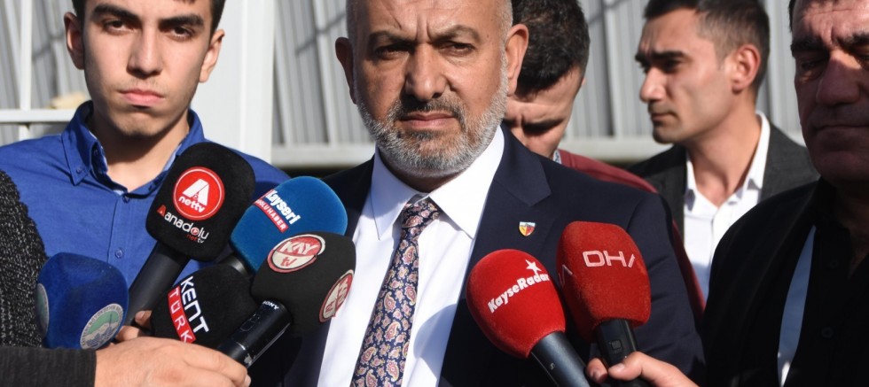 Kayserispor Başkanı Çamlı’dan İlhan Parlak Çıkışı