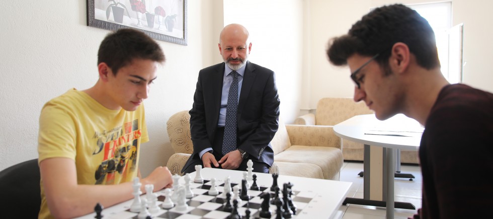 Kocasinan’da İlkokullar Arası Ödüllü Satranç Takım Turnuvası