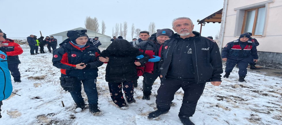 25 Saat Sonra Bulunan İlknur, Ailevi Nedenlerden Dolayı Evden Uzaklaşmış