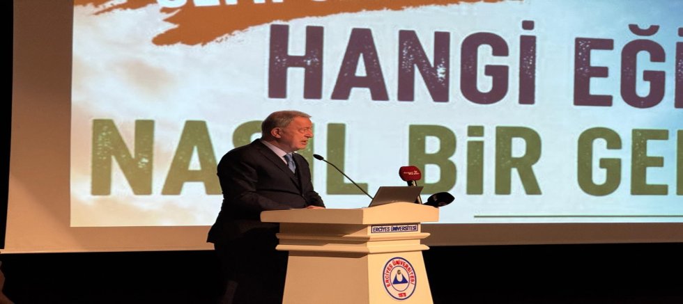 Akar: Ürettiğimiz Bilgilerle Hayatımızı Tanzim Etmemiz Lazım