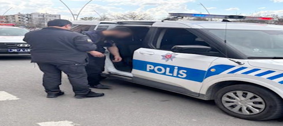 Araçlarından İnerek Trafikte Tartışan 2 Sürücüye 560 Bin TL Ceza