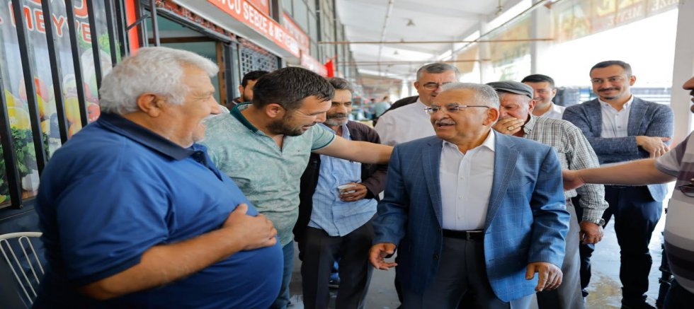Başkan Büyükkılıç’tan Hal Esnafına Ziyaret