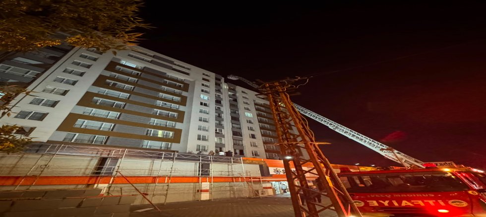 Kayseri’de 13. Kattaki Yangında Ev Sahibi Balkondan Düşerek Öldü