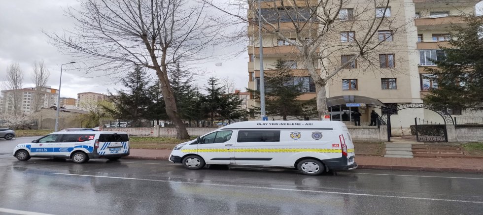 Kayseri'de Evinde Ölü Bulundu