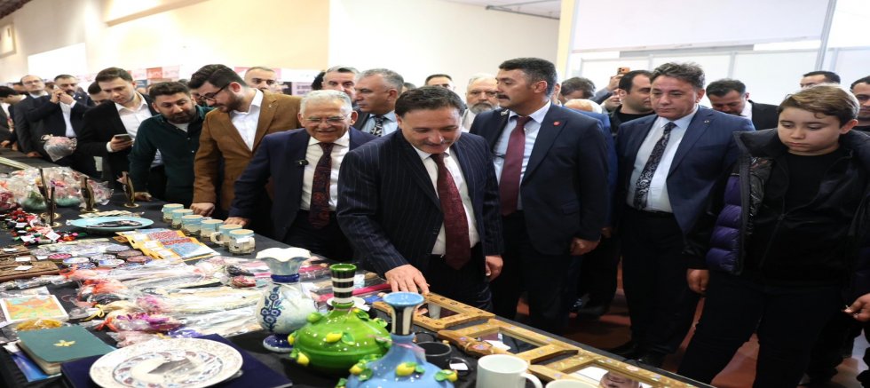 Kayseri Kitap Fuarı 1 Milyona Yakın Kitapseveri Ağırladı