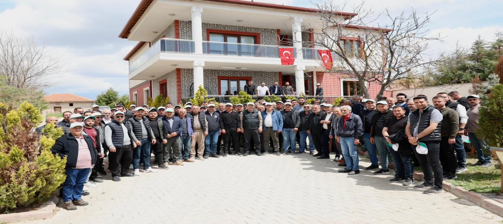 Kayseri Şeker Sahada Çiftçi İle Omuz Omuza