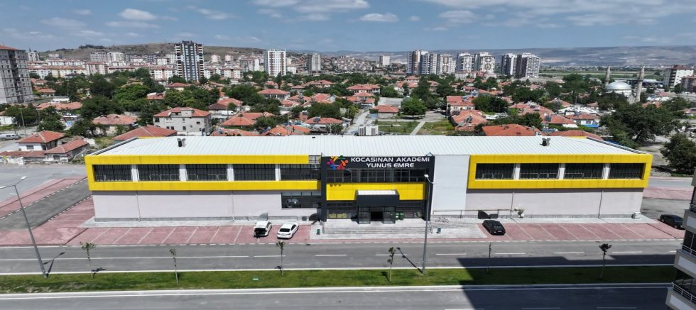 Kocasinan Akademi Yunus Emre Spor Tesisi Hizmete Açıldı