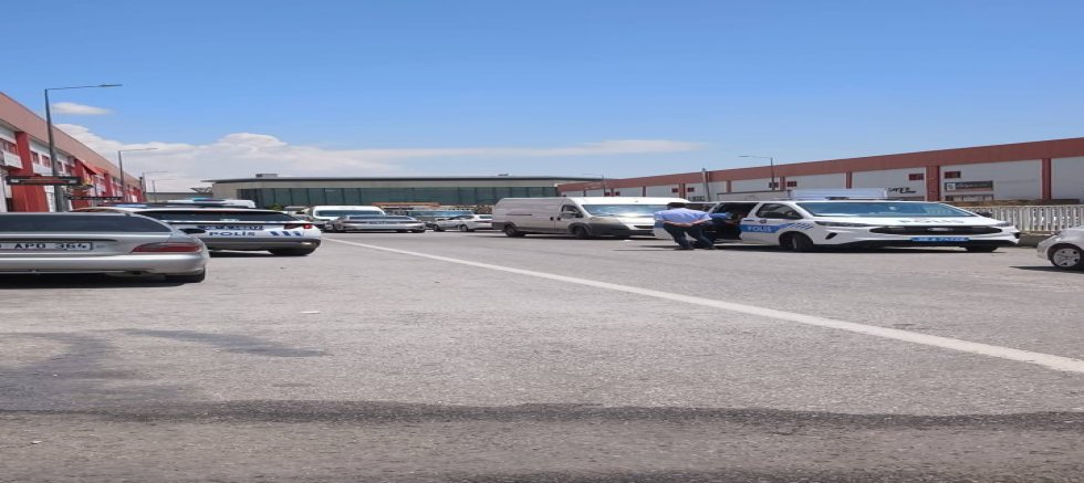 Mobilyakentte 55 Yaşındaki Esnaf Yaşamına Son Verdi