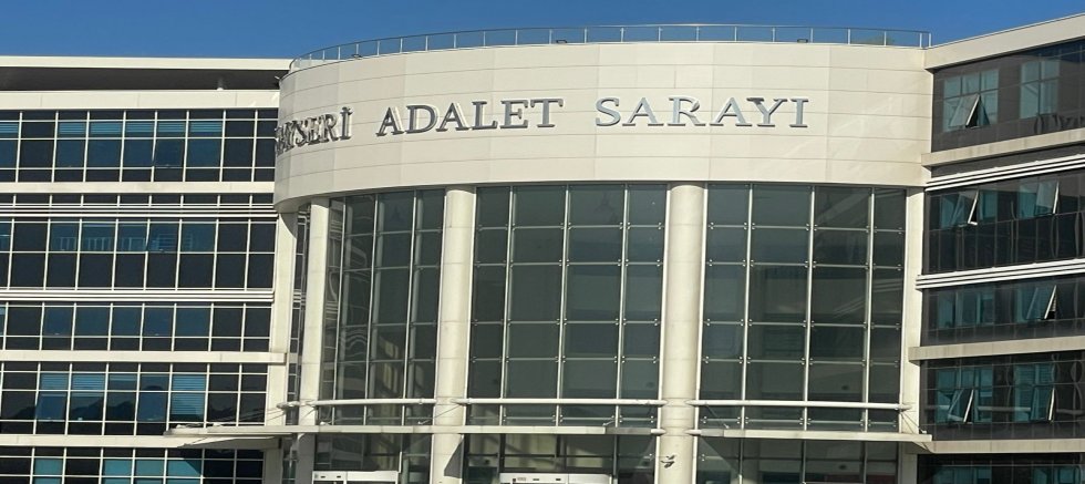 Parkta 1 Kişinin Yaralandığı Bıçakla Kavga Nedeniyle Açılan Davada Tanıklar Dinlendi