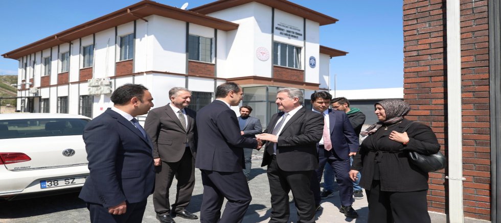 Selçuklu, Danışmentgazi ve Osmanlı Mahallesi’ne Diş Hastanesi Müjdesi