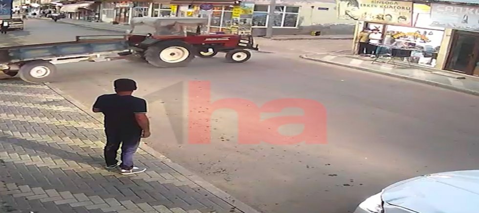 Traktör Sürücüsü Dehşet Saçtı: İşletmeye Defalarca Çarptı
