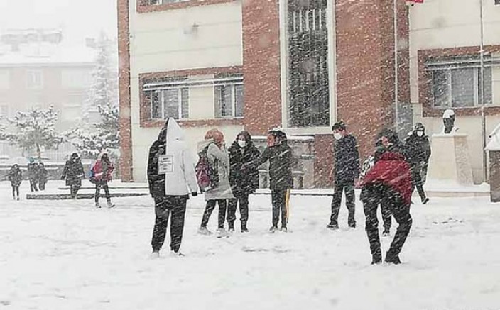 Okulların Açılacağı Gün Yoğun Kar Bekleniyor, Tatil Uzayacak mı?