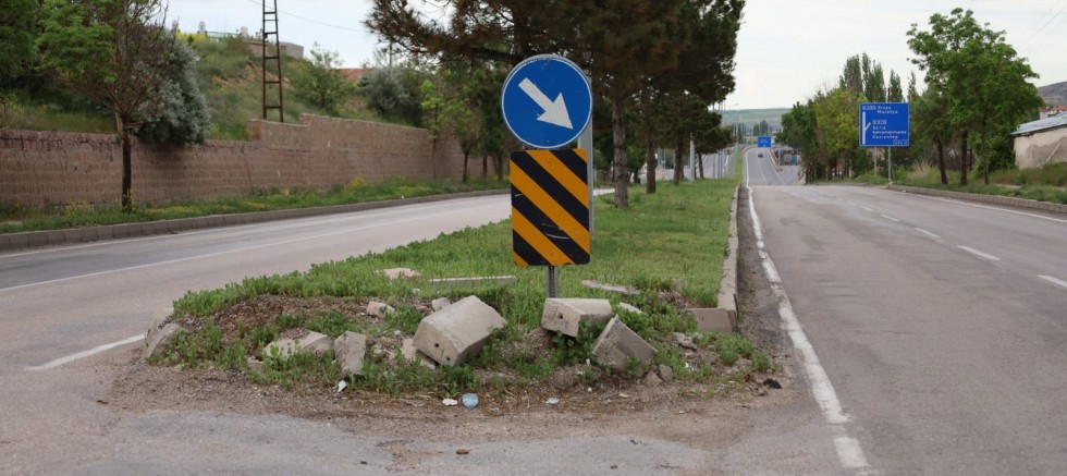 Pınarbaşı'nda Karayolları Rezaleti, Bölge Halkı Karayolları Sanki Pınarbaşı’nı Cezalandırıyor