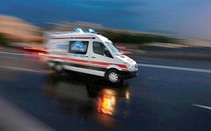 Sarıoğlan'da Trafik Kazası: 4 Yaralı